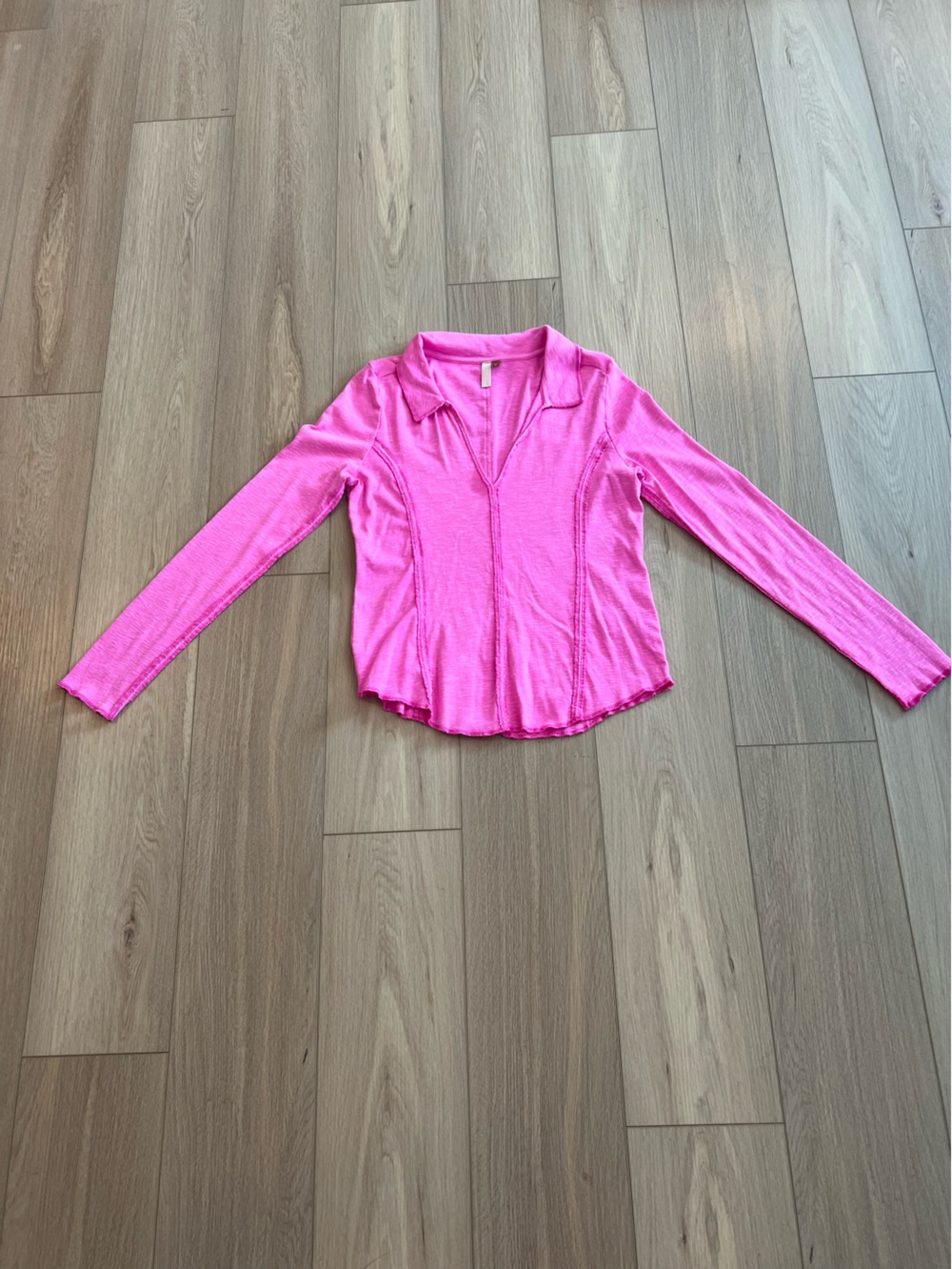 LOFT(from Anthropology)Hot Pink Long-Sleeve V-Neck Top. Size L
